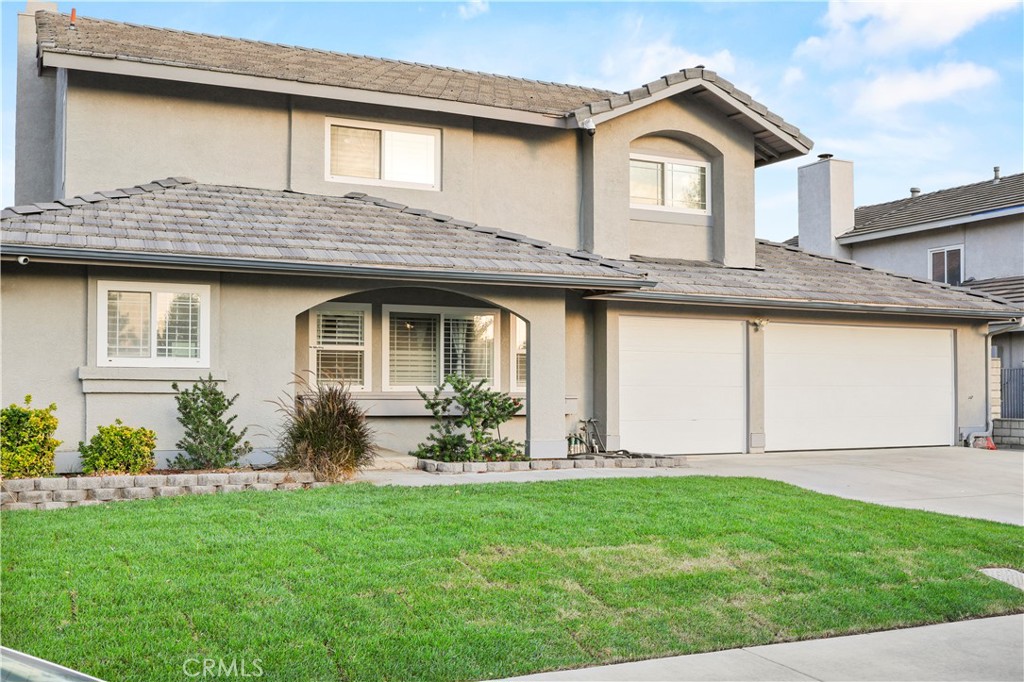 5561 Western Property Photo 1