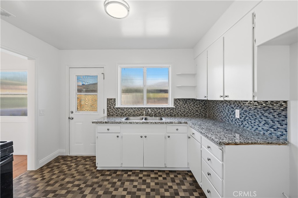 829 Sycamore Court Property Photo 10