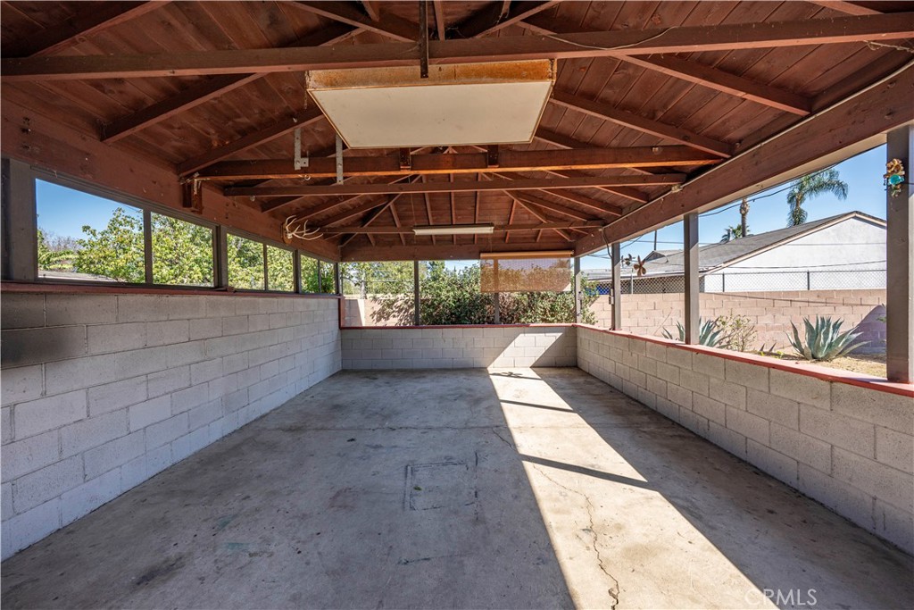 829 Sycamore Court Property Photo 19