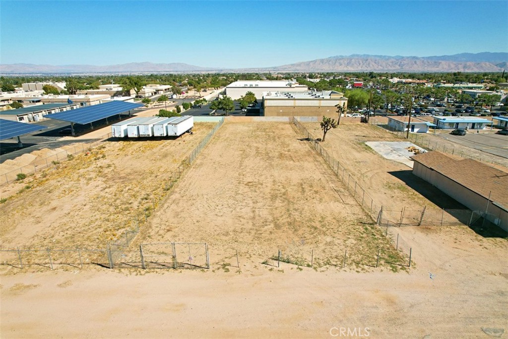 25 Tamarisk Avenue Property Photo 1