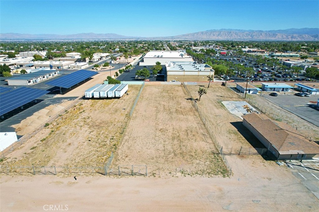 25 Tamarisk Avenue Property Photo 18