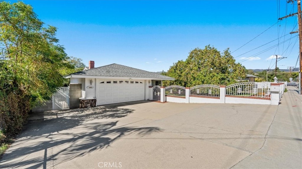 1621 Bonnie Cove Avenue Property Photo 1