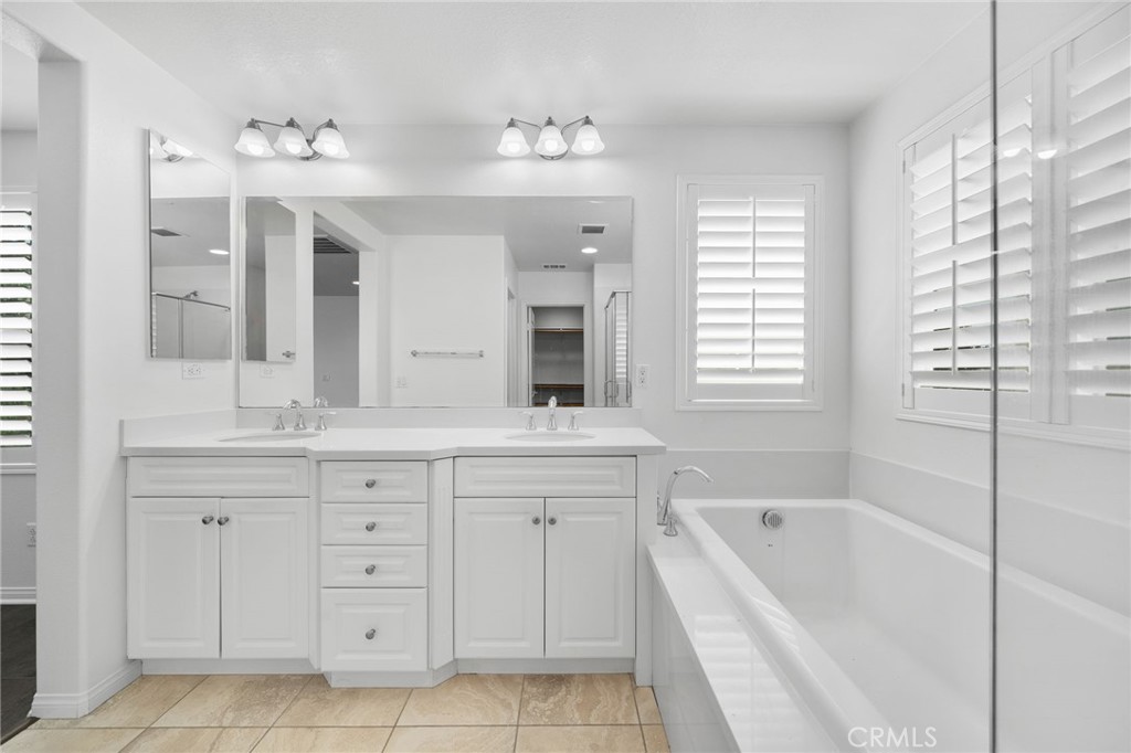 2051 Liberty Property Photo 9