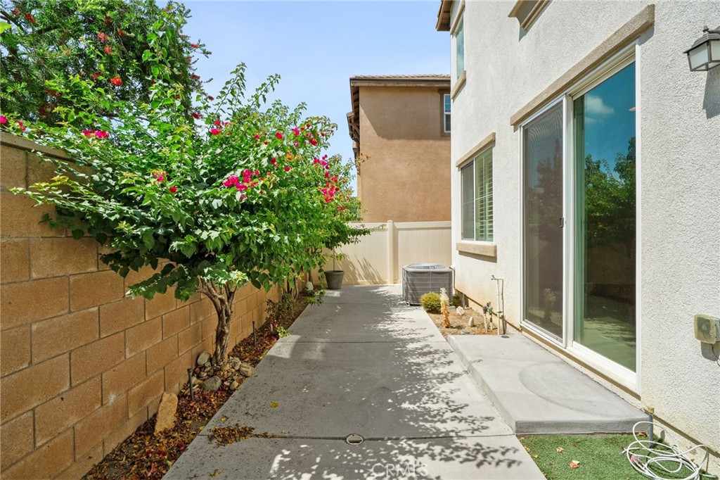 2051 Liberty Property Photo 13