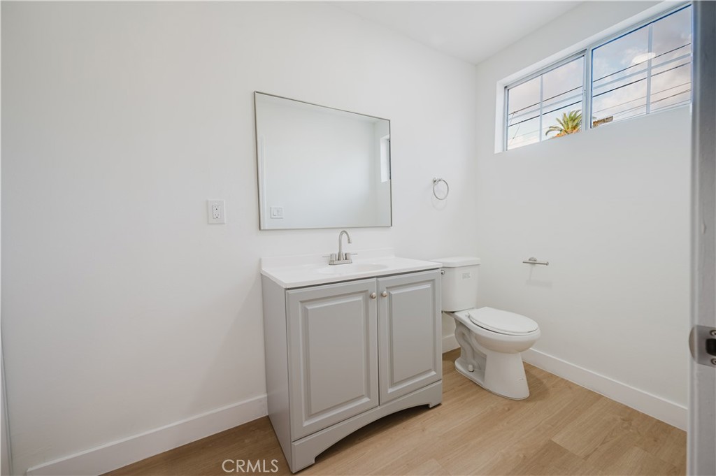 2108 Fashion Property Photo 38