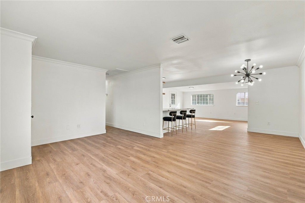 27349 7th Property Photo 12
