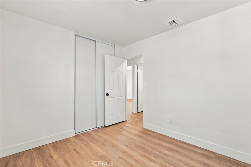 27349 7th Property Photo 17