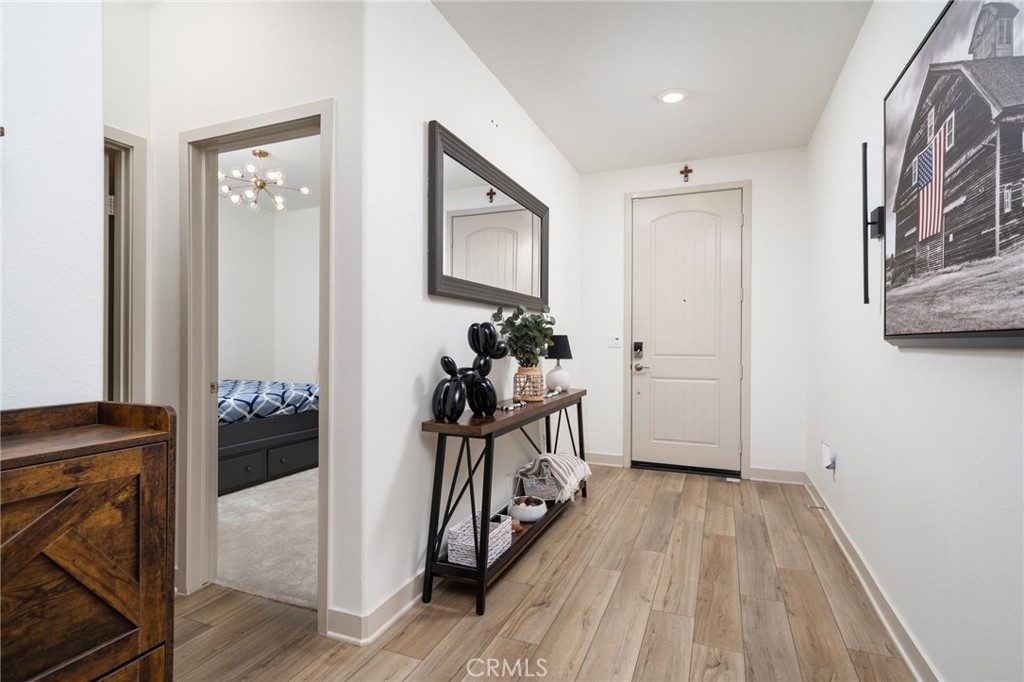 2460 Yellowstone Way Property Photo 3