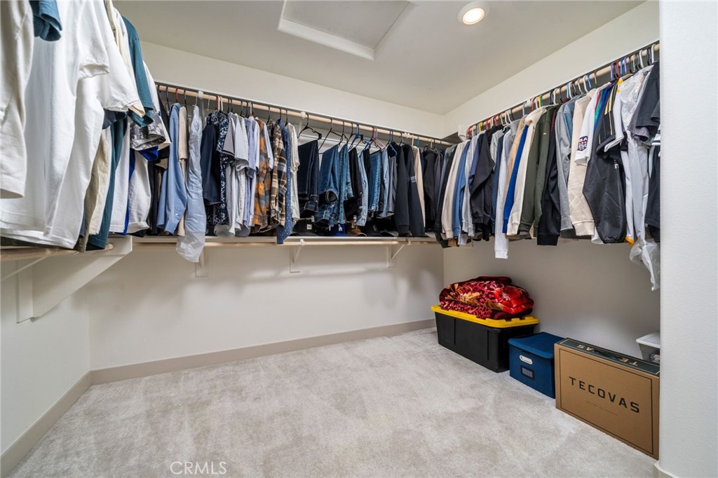 2460 Yellowstone Way Property Photo 28