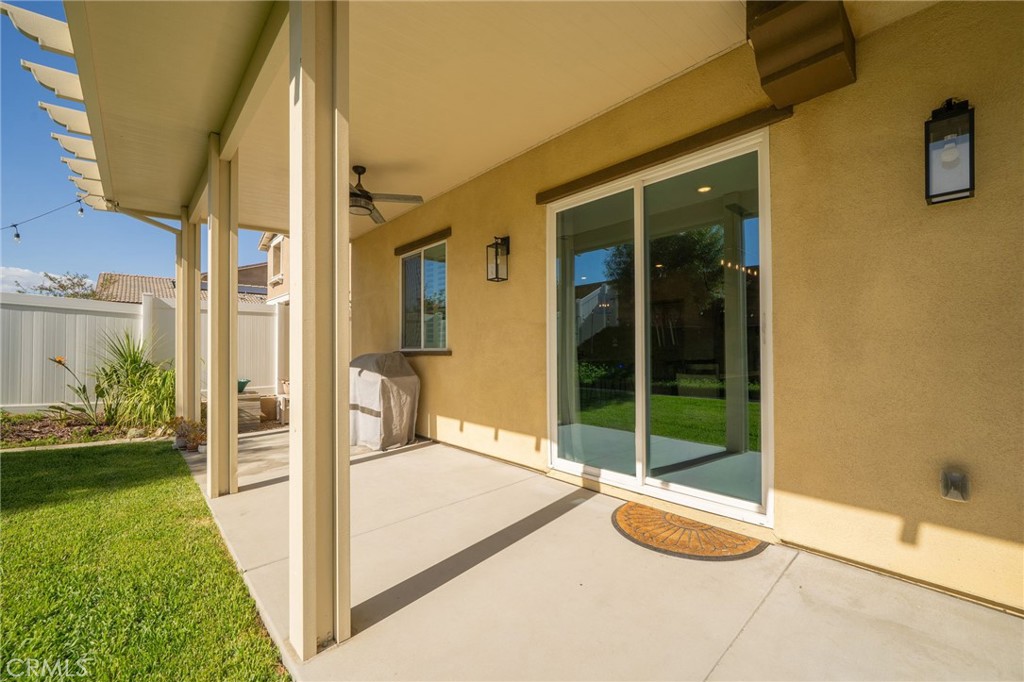 2460 Yellowstone Way Property Photo 30