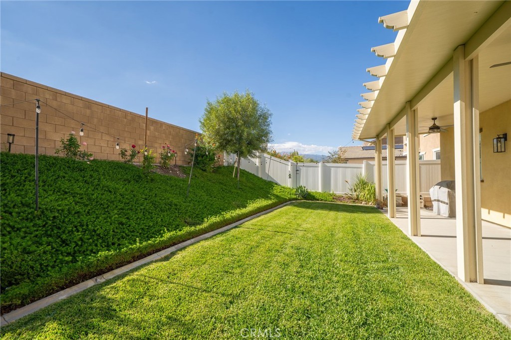 2460 Yellowstone Way Property Photo 33