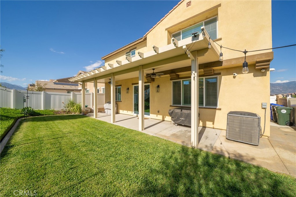 2460 Yellowstone Way Property Photo 34