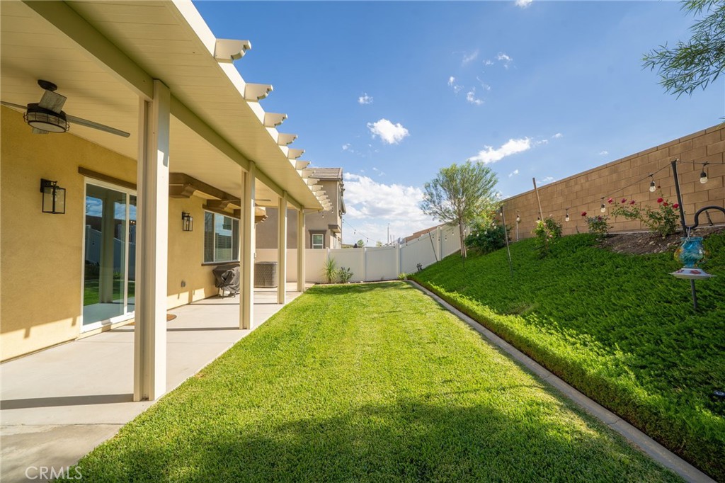 2460 Yellowstone Way Property Photo 35