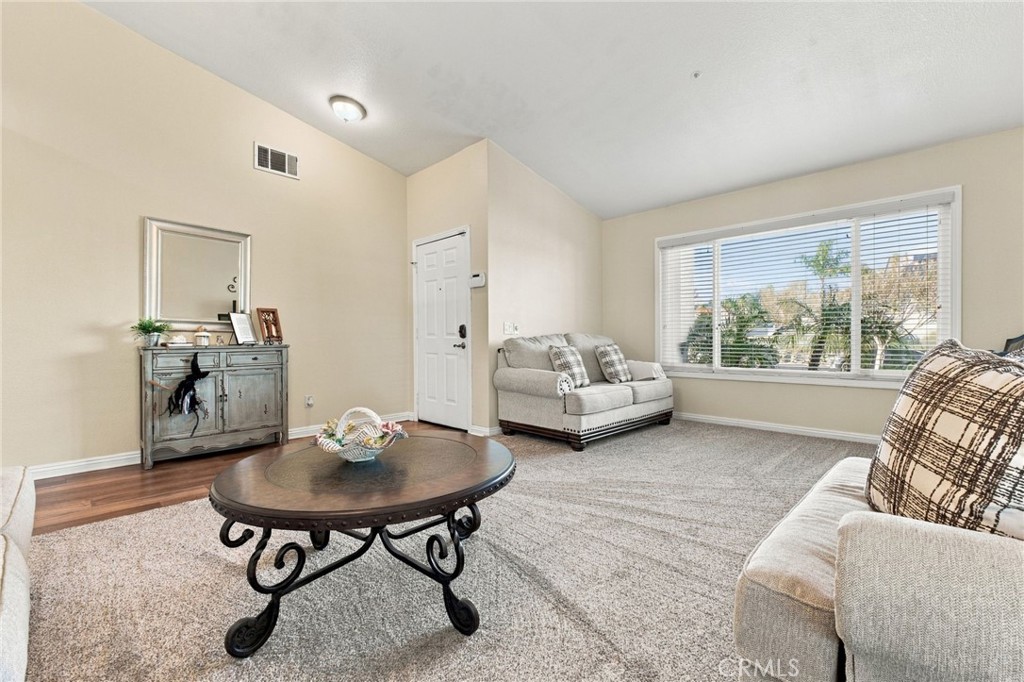 2813 W Buena Vista Drive Property Photo 8