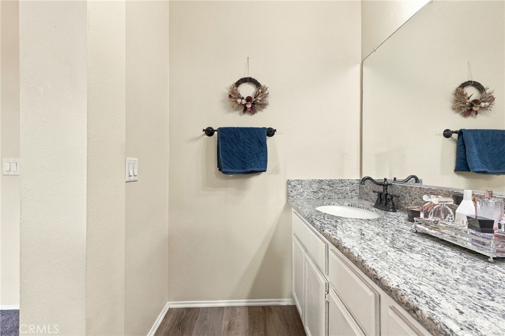 2813 W Buena Vista Drive Property Photo 17