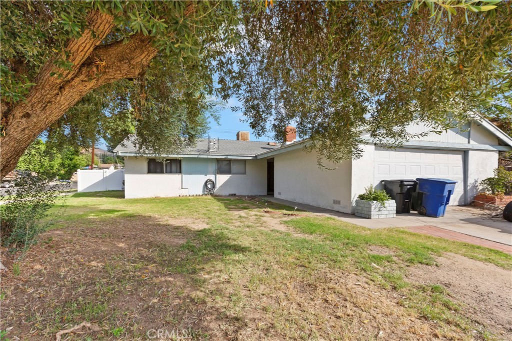 3843 Conejo Property Photo 1