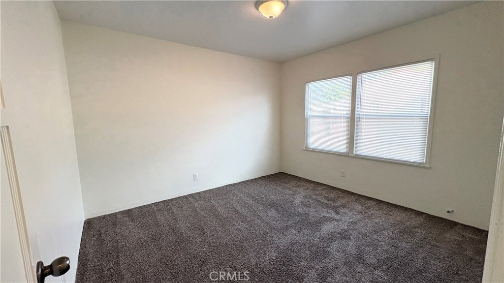 604 N Campus Avenue Property Photo 14