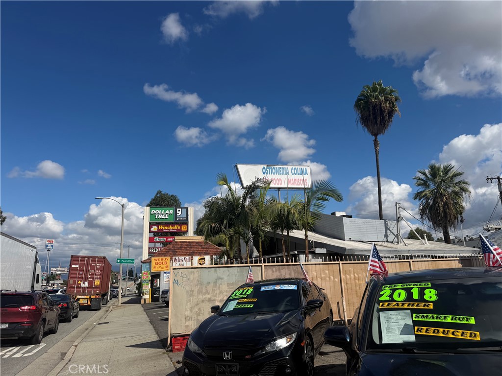 1136 S Hacienda Boulevard Se Property Photo 1