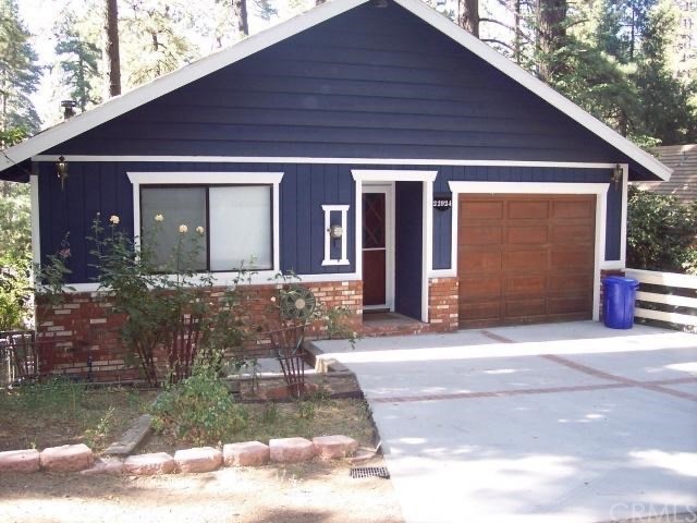 22924 Laurel Property Photo 1