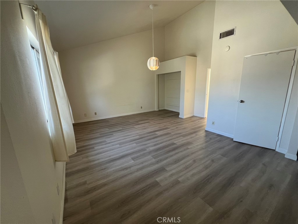 181 W La Verne Avenue 11 Property Photo 19