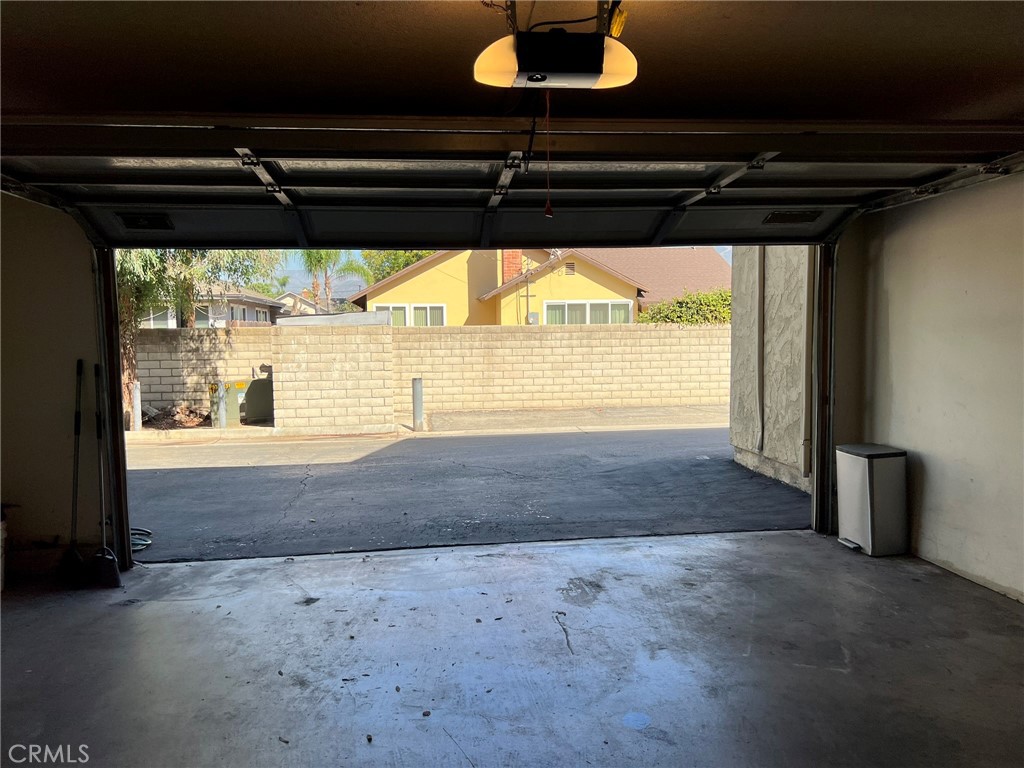181 W La Verne Avenue 11 Property Photo 23