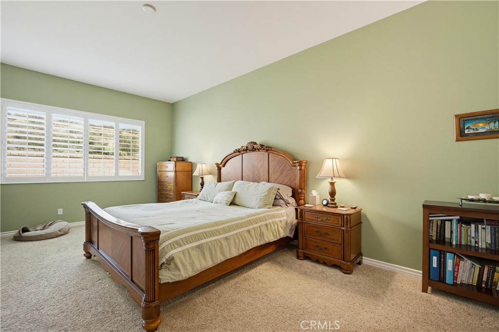 1660 Golden Way Property Photo 20