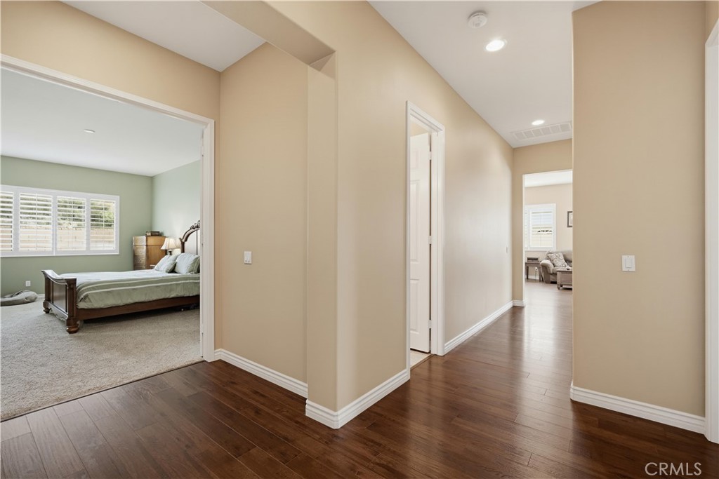 1660 Golden Way Property Photo 25