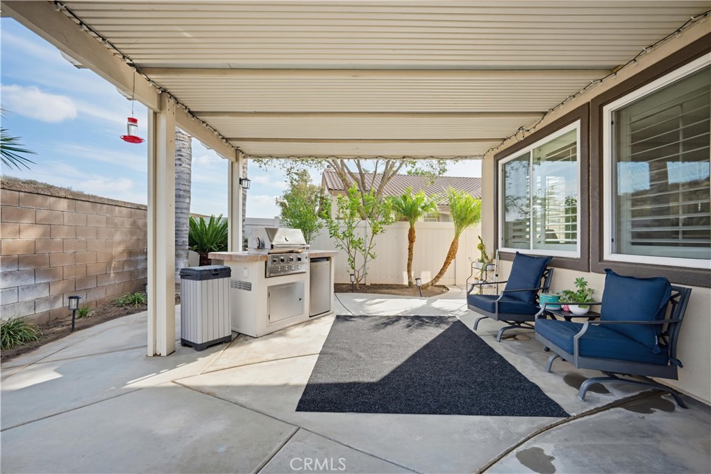 1660 Golden Way Property Photo 39
