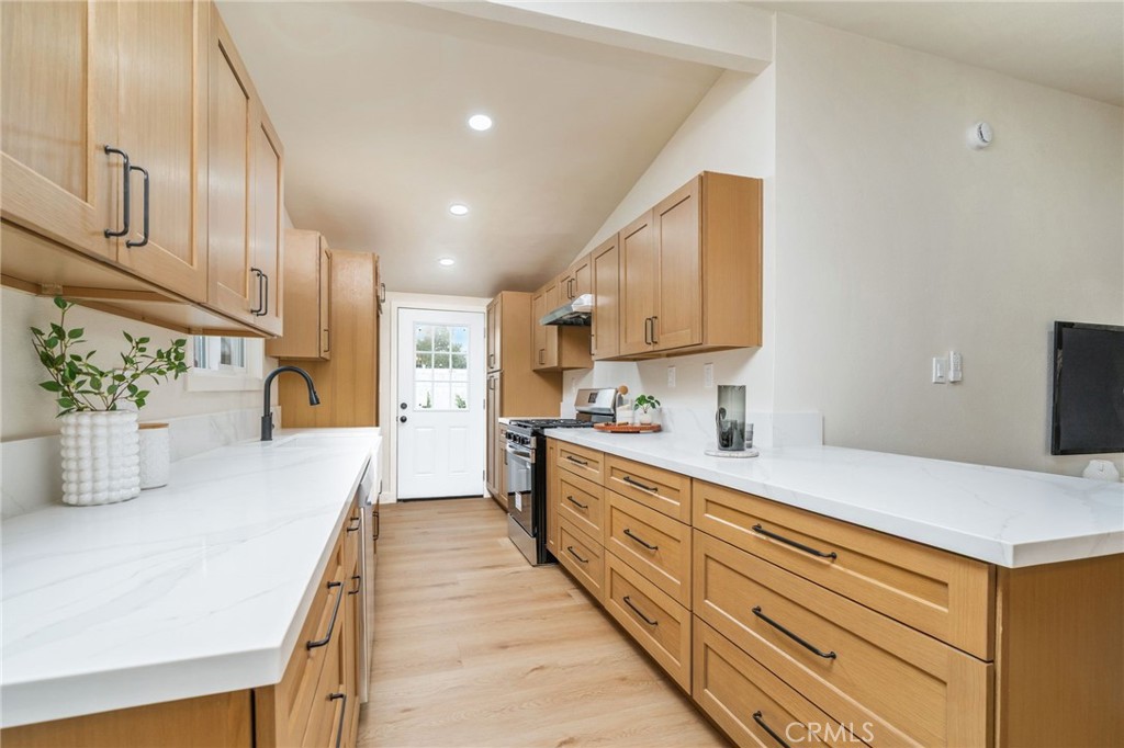 509 Camellia Avenue Property Photo 3