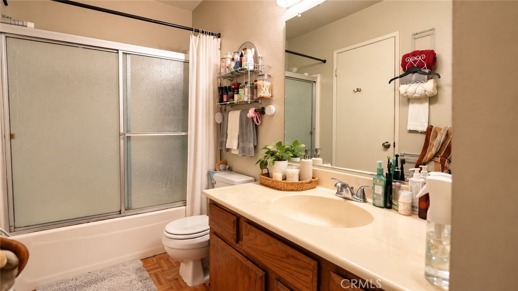 9100 Acacia Avenue 20 Property Photo 17
