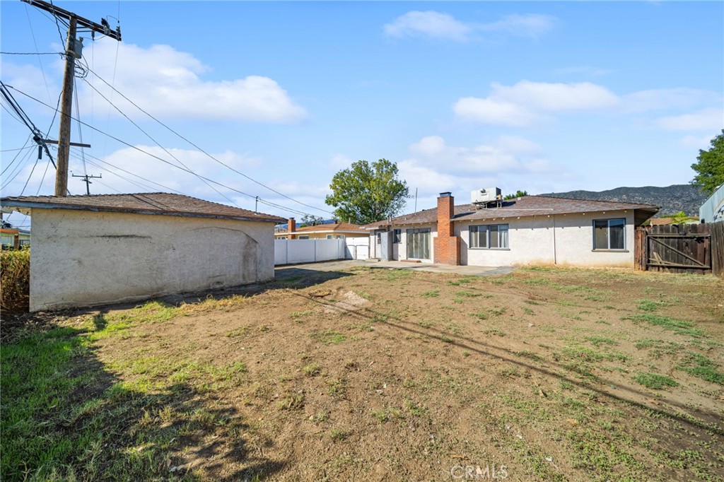 502 W Leeside Property Photo 30