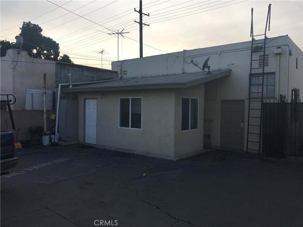 8156 State Street Property Photo 5