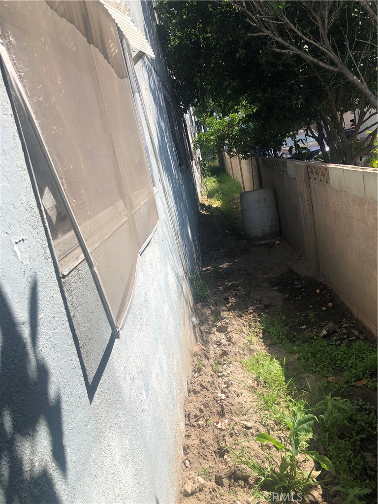 3375 Elizabeth Avenue Property Photo 3