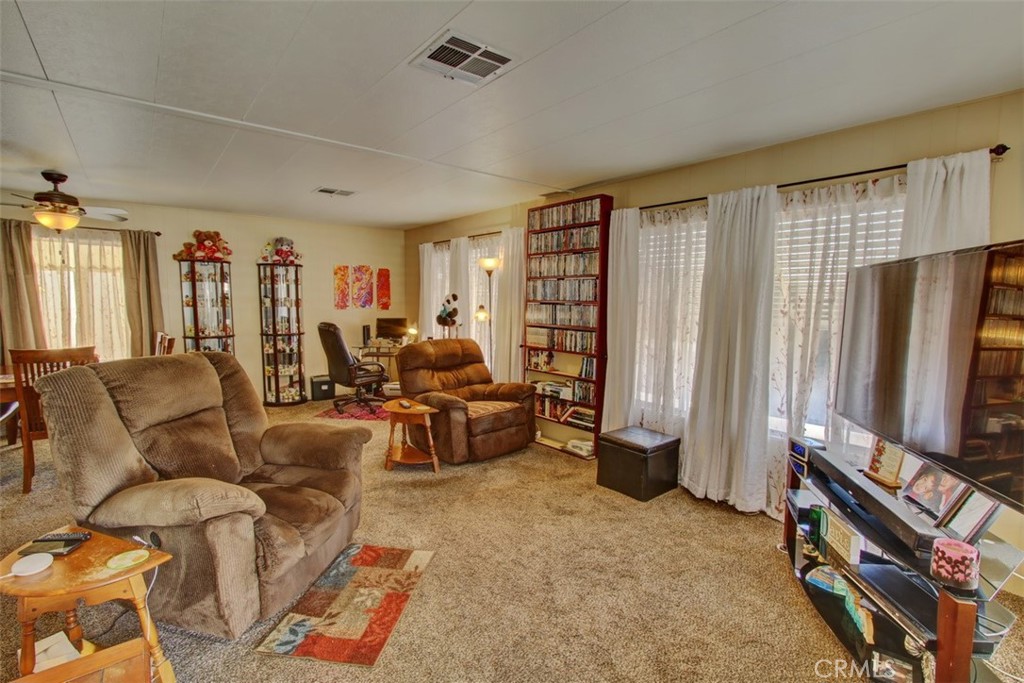 11730 Whittier Blvd 54 Property Photo 6