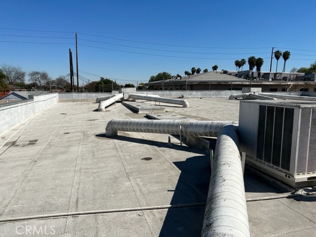 1320 N Long Beach Boulevard Property Photo 7