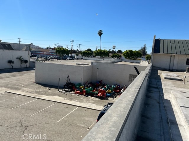 1320 N Long Beach Boulevard Property Photo 12