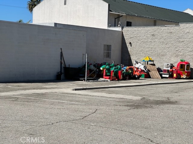 1320 N Long Beach Boulevard Property Photo 37