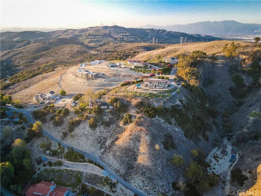 2368 Lupin Hill Road Property Photo 11