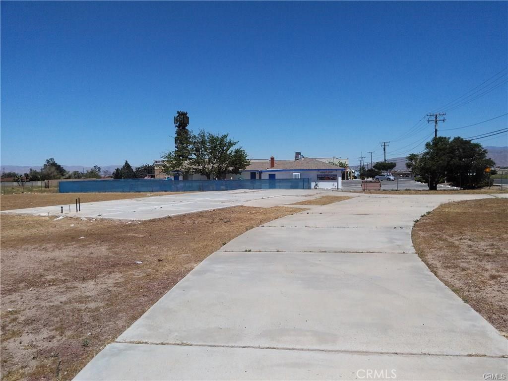15120 Main Street Property Photo 7