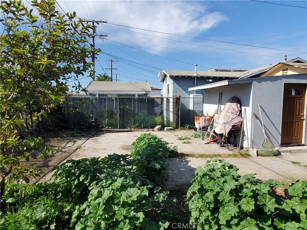 848 W 75th Street Property Photo 17