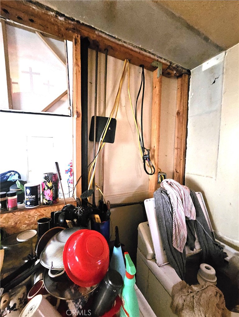 2213 Del Amo Boulevard Property Photo 2