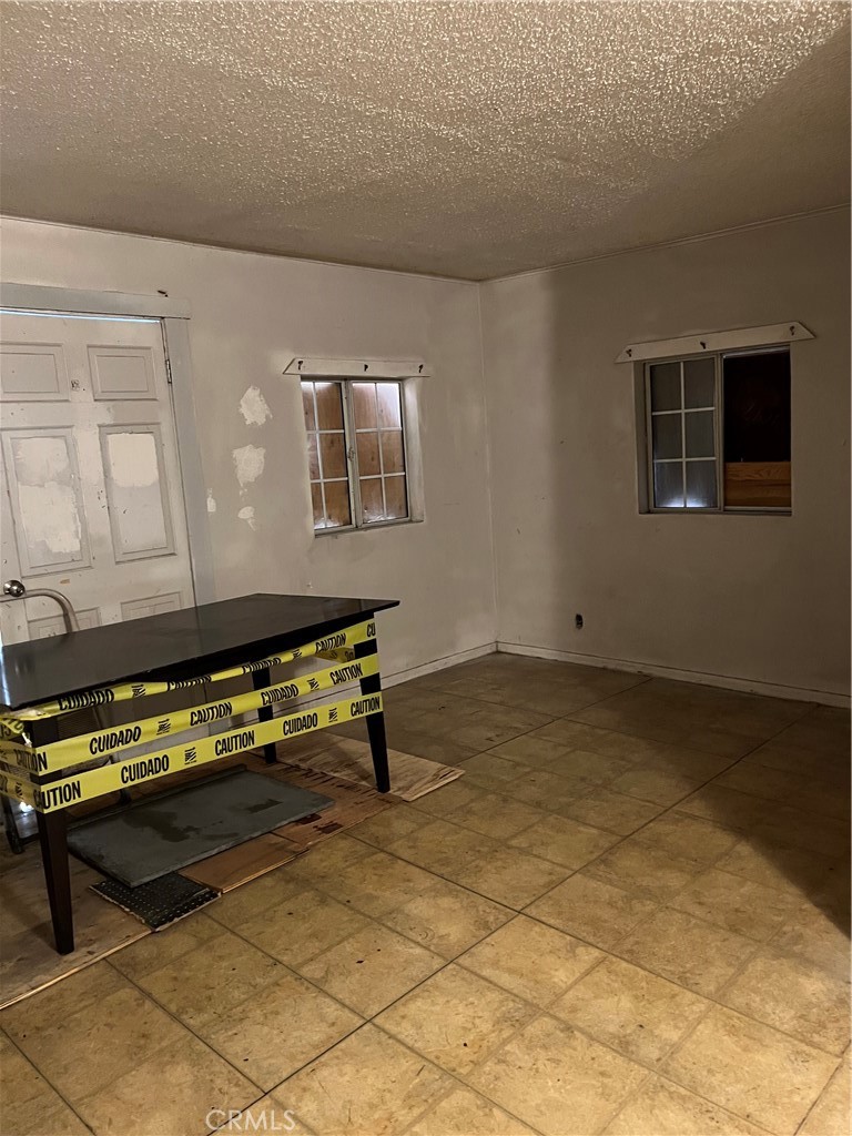 5301 Huntington Drive N Property Photo 6