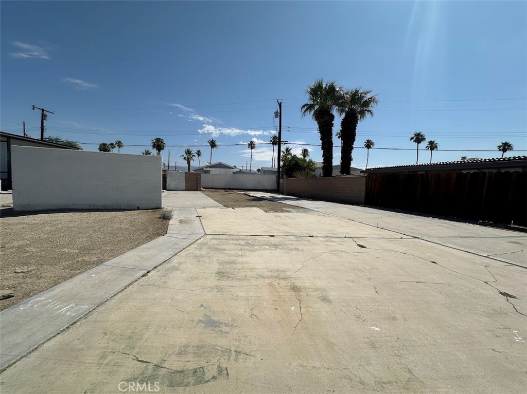 32060 Oakland Property Photo 1
