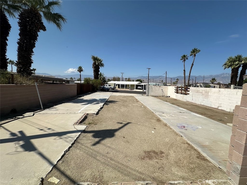 32060 Oakland Property Photo 4