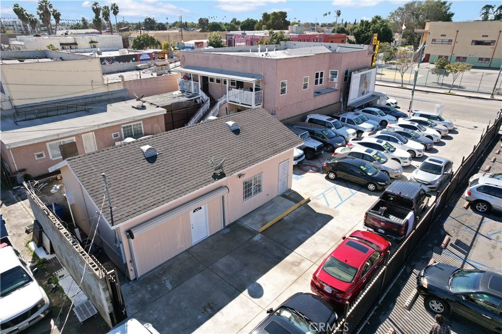 4620 S Vermont Avenue Property Photo 17