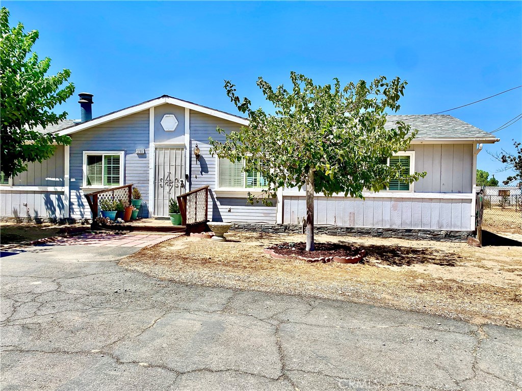 13182 Begonia Road Property Photo 1