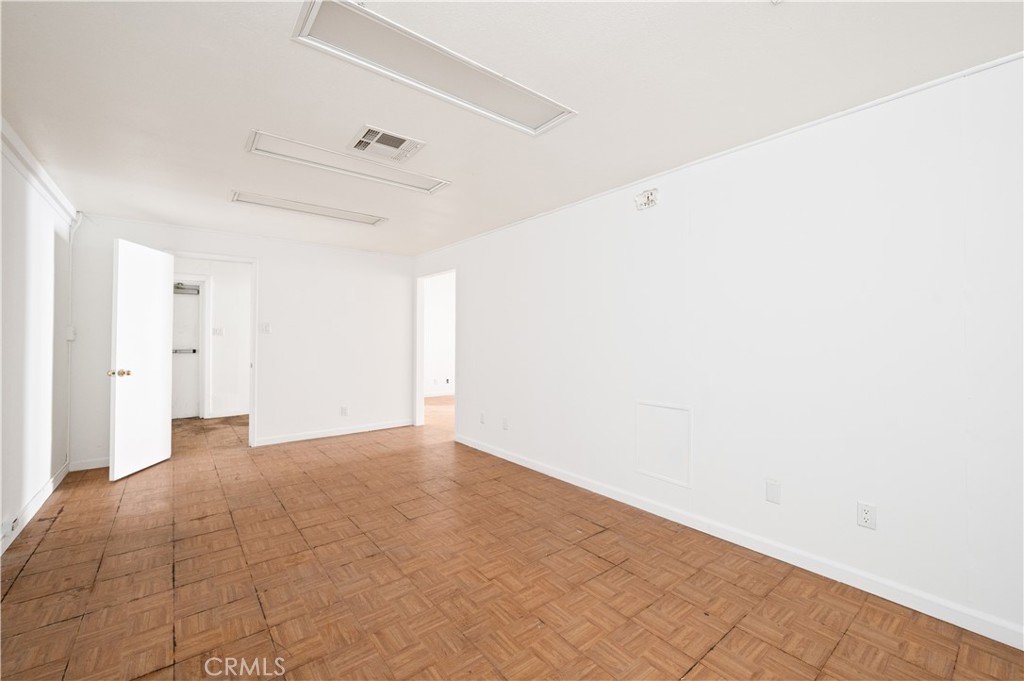 3579 Gage Avenue Property Photo 7