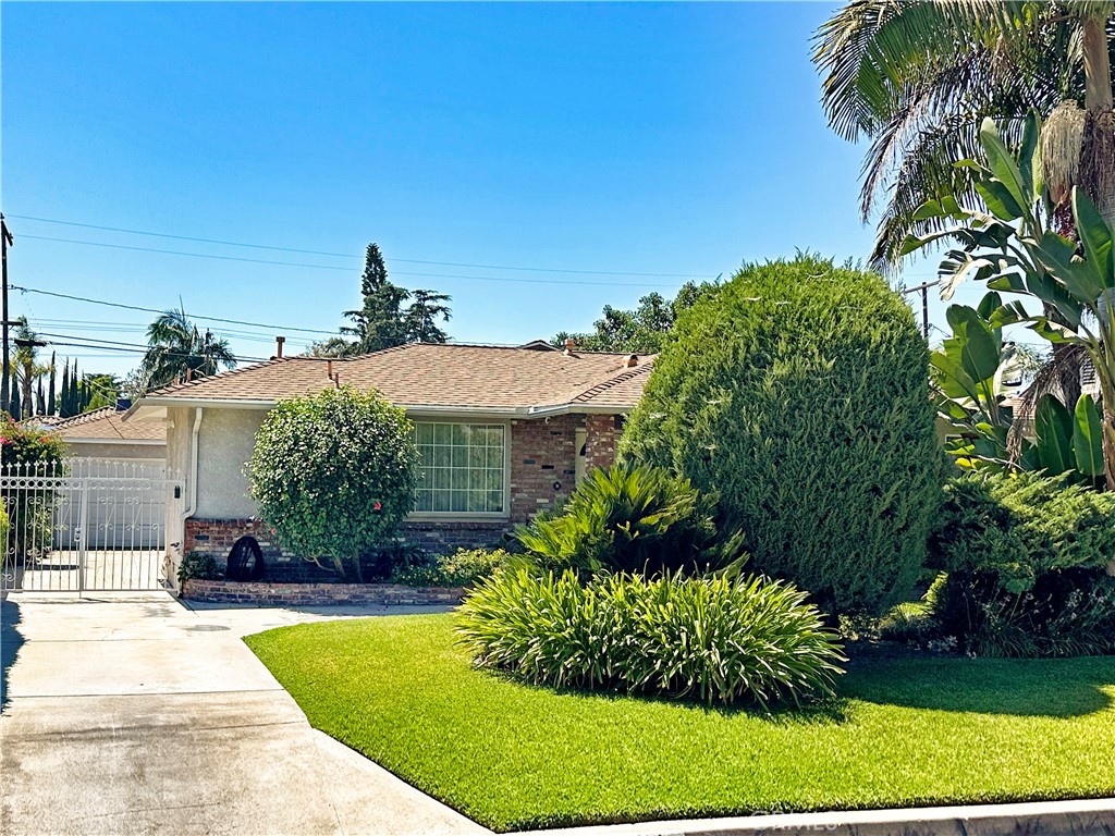 9254 Appleby Street Property Photo 4