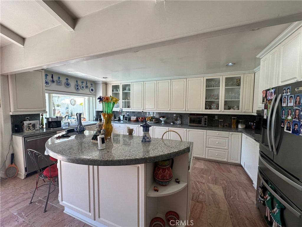 9254 Appleby Street Property Photo 14