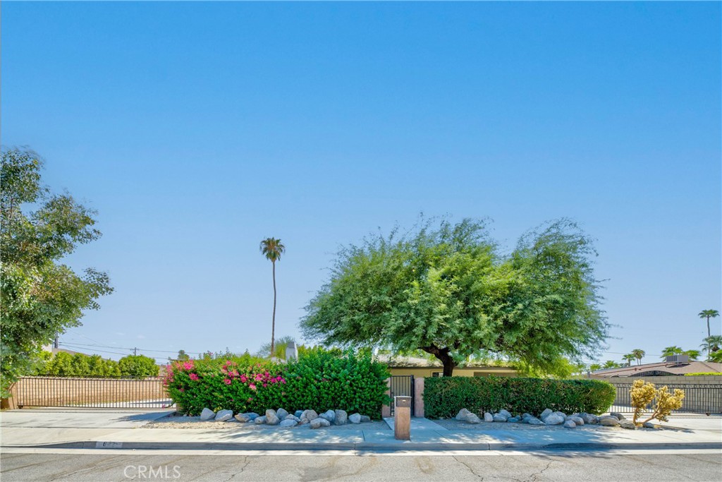 642 S Mountain View Drive Property Photo 1